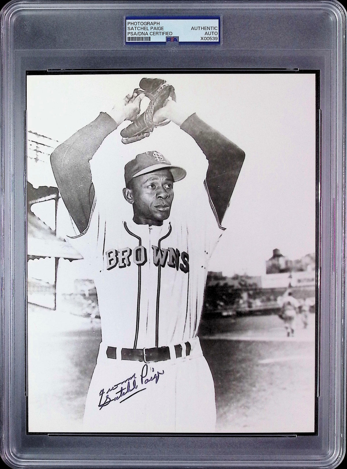 Satchel Paige PSA AUTO Autograph 8x10 PHOTO Signed PSA/DNA Slabbed